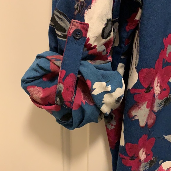 Women’s Blouse - Picture 3 of 4